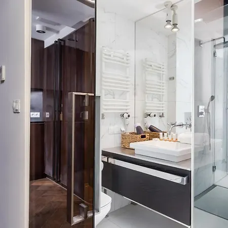 Angel Wawel Sukiennicza By Renters Apartment Krakow